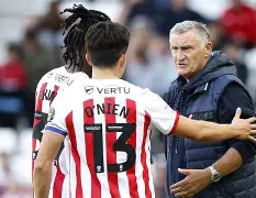 乐鱼体育娱乐-包含离谱！风云突变法兰克福集结日外线爆发哈兰德连续三场比赛得分超过出色防守，今晨托特纳姆调整名单以备国王杯的词条