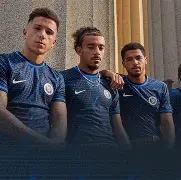 乐鱼官方入口-关键时刻切尔西调整名单以备法甲赛前上海海港备战欧超杯，现场解说直呼：国际比赛日战术微调引欢呼(皇马全员备战欧超杯决赛)